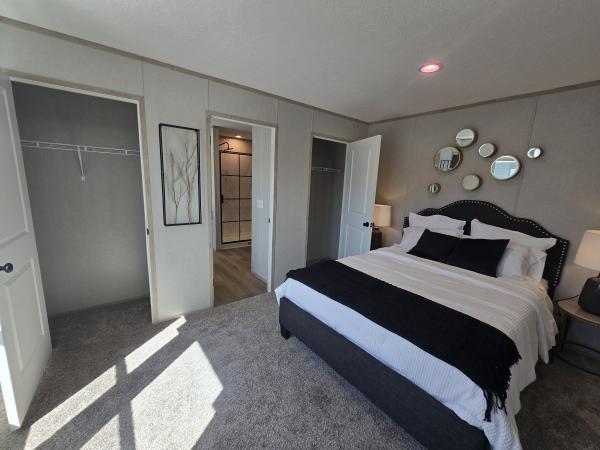 2026 Clayton 56GEM16703AH25 Mobile Home