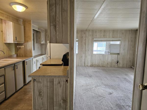 1975 Canyon Crest None Mobile Home