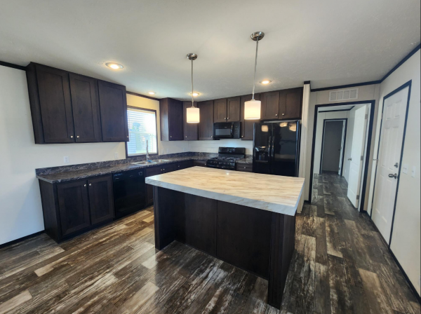 2020 Clayton - Wakarusa Mobile Home