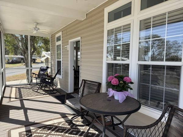 2020 Jacobsen 2421B Mobile Home