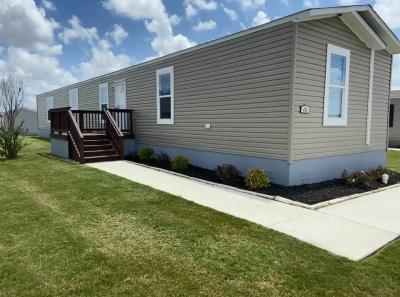 Mobile Home at 7151 Woodlake Pkwy #435 San Antonio, TX 78218