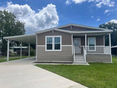 Photo 3 of 8 of home located at 423 Grady Avenue Lakeland, FL 33815