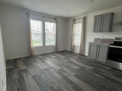 Photo 4 of 8 of home located at 423 Grady Avenue Lakeland, FL 33815