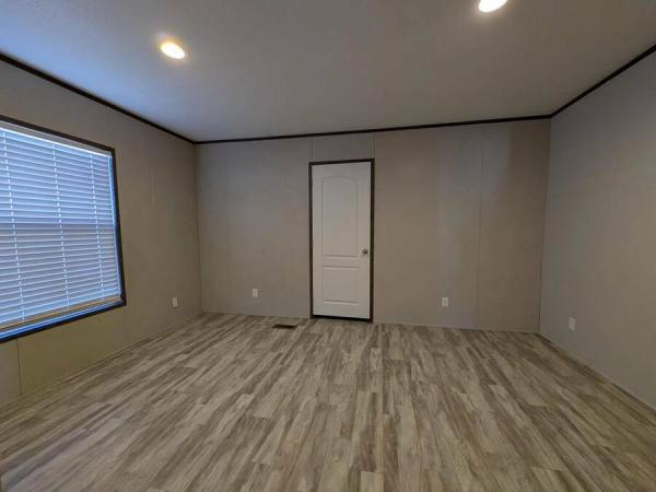 2022 31IND16562BH22  Home