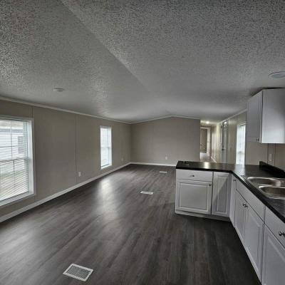 Photo 2 of 11 of home located at 5514 Kelso Fort Wayne, IN 46818