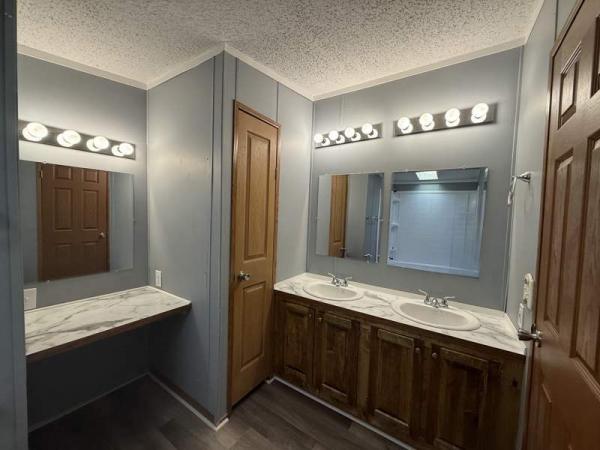 1995 Centry Manufactured Home