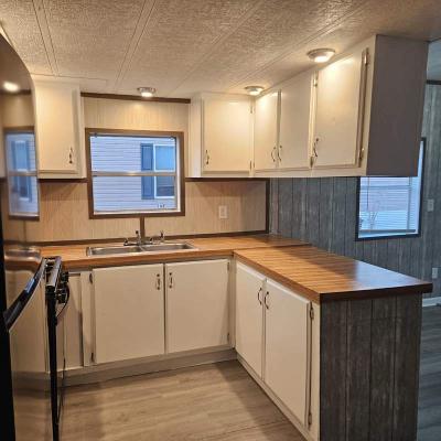 Mobile Home at 5515 Squiredale Fort Wayne, IN 46818