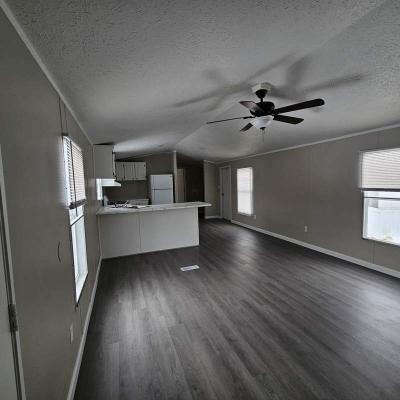 Photo 2 of 13 of home located at 2737 W. Washington Center #175 Fort Wayne, IN 46818