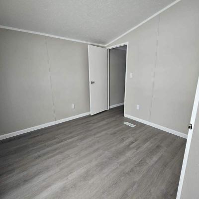 Photo 4 of 13 of home located at 2737 W. Washington Center #175 Fort Wayne, IN 46818