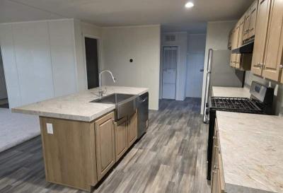 Photo 4 of 6 of home located at 176 Cushing Way Layton, UT 84041