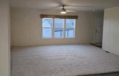 Photo 4 of 5 of home located at 176 Cushing Way Layton, UT 84041