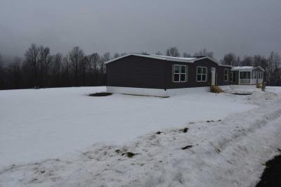 Photo 3 of 25 of home located at 5600 Shute Rd La Fayette, NY 13084