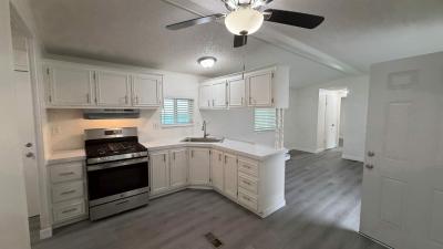 Photo 4 of 8 of home located at 8191 Calabash 33 Fontana, CA 92335