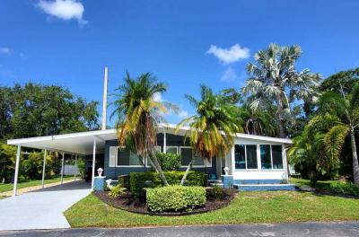 Mobile Home at 5212 Camelot Dr W Sarasota, FL 34233