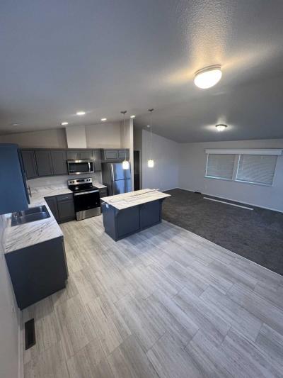 Photo 2 of 16 of home located at 3555 S. Pacific Hwy Lot #7 Medford, OR 97501