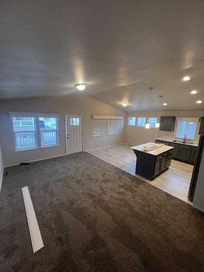 Photo 2 of 16 of home located at 3555 S. Pacific Hwy Lot #7 Medford, OR 97501