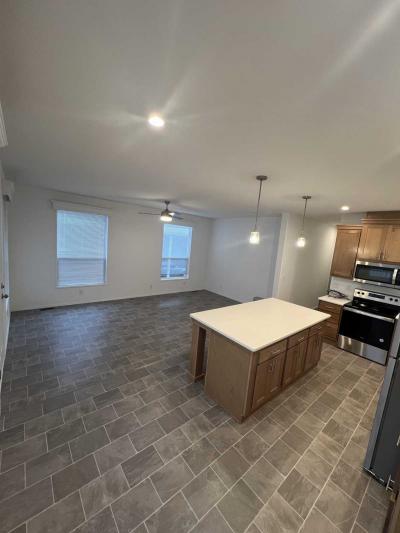 Photo 4 of 12 of home located at 3555 S. Pacific Hwy Lot #47 Medford, OR 97501