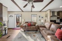 2021 CMH MANUFACTURING INC 31ANN16763SH21 Mobile Home