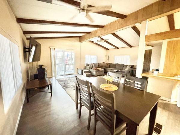 1984 CAVCO FALLBROOK Mobile Home