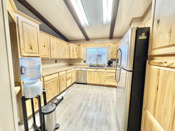 1984 CAVCO FALLBROOK Mobile Home