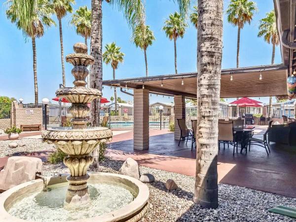 1984 CAVCO FALLBROOK Mobile Home