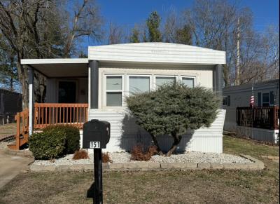 Photo 3 of 14 of home located at 151 Pinedale Dr Saint Charles, MO 63301