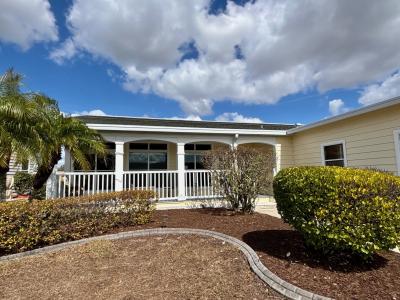 Photo 2 of 34 of home located at 3922 Dockers Dr Ruskin, FL 33570