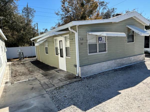 1986  Mobile Home For Sale