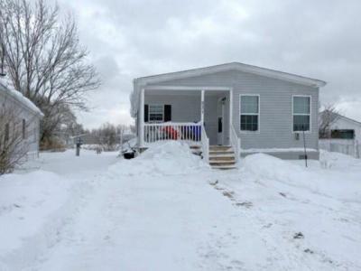 Photo 5 of 6 of home located at 531 Applewood Dr. Lockport, NY 14094