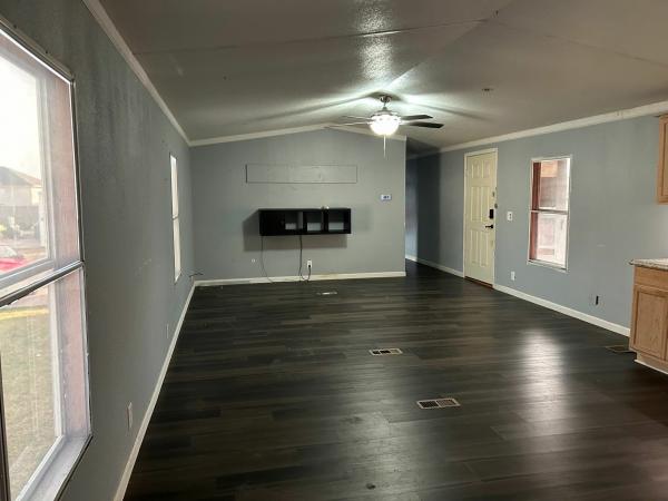 2004 FLEETWOOD FESTIVAL Mobile Home