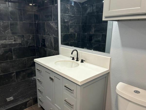 2004 FLEETWOOD FESTIVAL Mobile Home