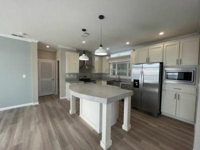 Photo 2 of 15 of home located at 41108 Roselle Loop Zephyrhills, FL 33540