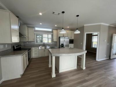 Photo 3 of 15 of home located at 41108 Roselle Loop Zephyrhills, FL 33540