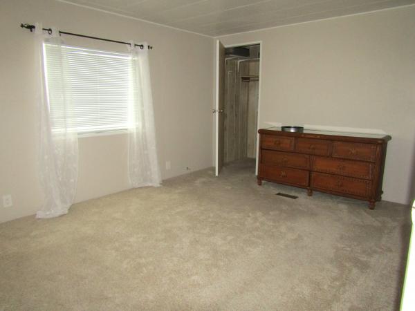 1980 Homes of Merit Twin Manor Mobile Home