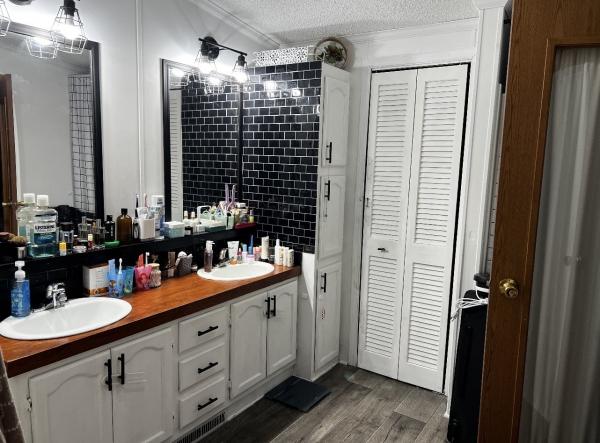 1996 Four Seasons 1 Mobile Home