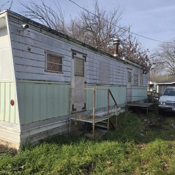 1963 Magnolia Manufactured Home