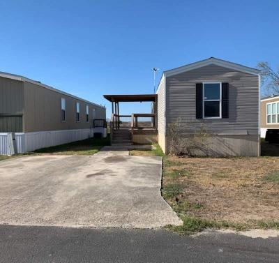 Mobile Home at 246 Grove Ln New Braunfels, TX 78130