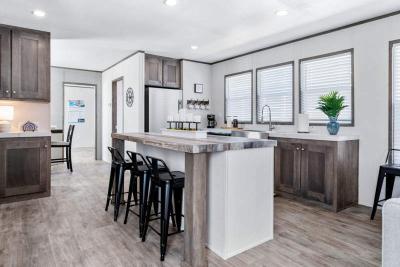 Photo 3 of 15 of home located at 1524 Kodiak Trail Glenn Heights, TX 75154