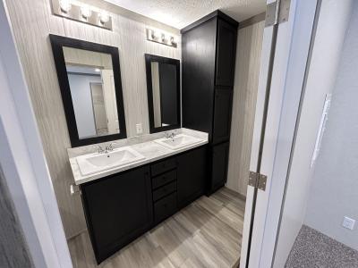 Photo 4 of 11 of home located at 701 Hawaii Belleville, MI 48111