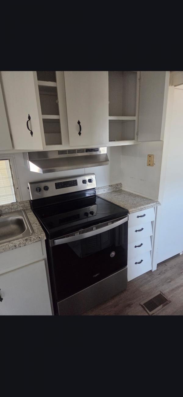 Photo 1 of 2 of home located at 7400 46 Ave N 232 Saint Petersburg, FL 33709