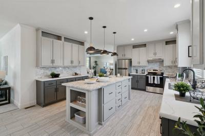 Champion Homes American Freedom 3276HD Mobile Home Floor Plan