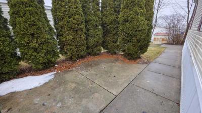 Photo 4 of 39 of home located at 42040 Liberte Dr Novi, MI 48377