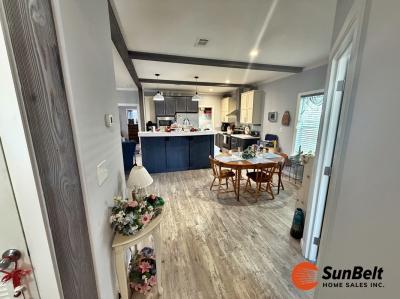 Photo 5 of 25 of home located at 643 Mickelson Way Lady Lake, FL 32159