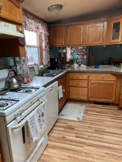 Photo 5 of 14 of home located at 27598 Versailles Ln #541 Romulus, MI 48174