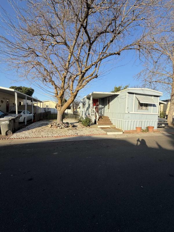 Photo 1 of 2 of home located at 26262 County Rd 21A Esparto, CA 95427