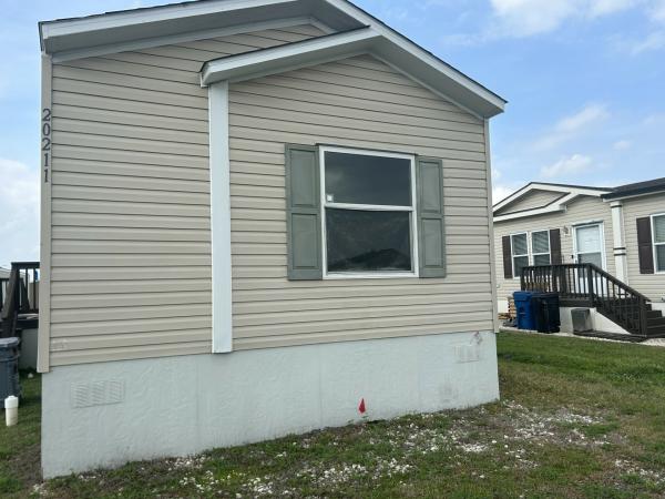 2013 CMH Manufacturing Mobile Home