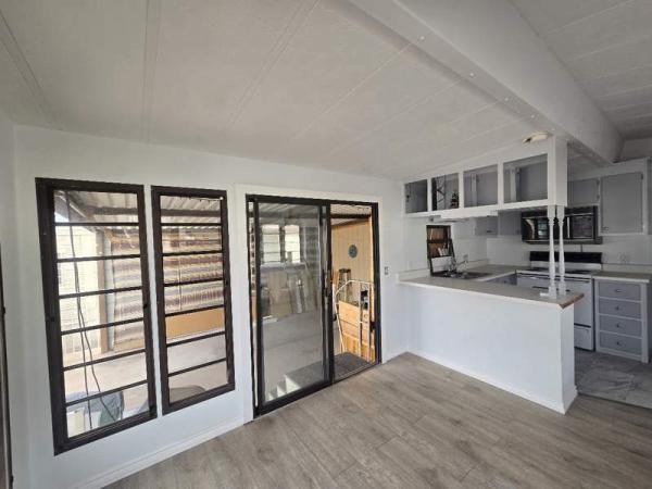 1984 Holiday Manufactured Home