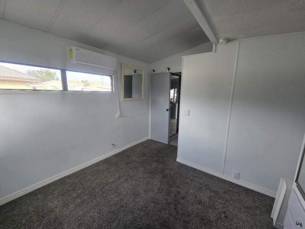 1984 Holiday Manufactured Home