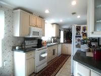 2005 Homes of Merit T16865 Mobile Home