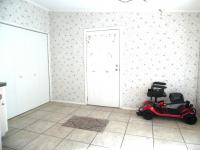 2005 Homes of Merit T16865 Mobile Home